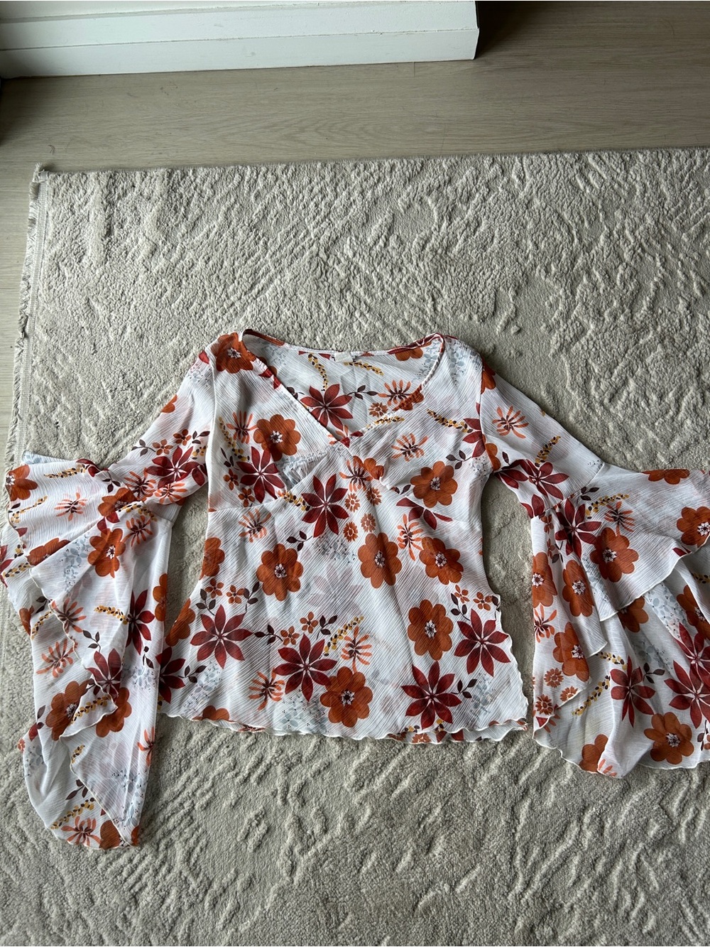 Vintage Y2K Retro Floral Mesh Flare Bell Sleeve Top V-Neck M